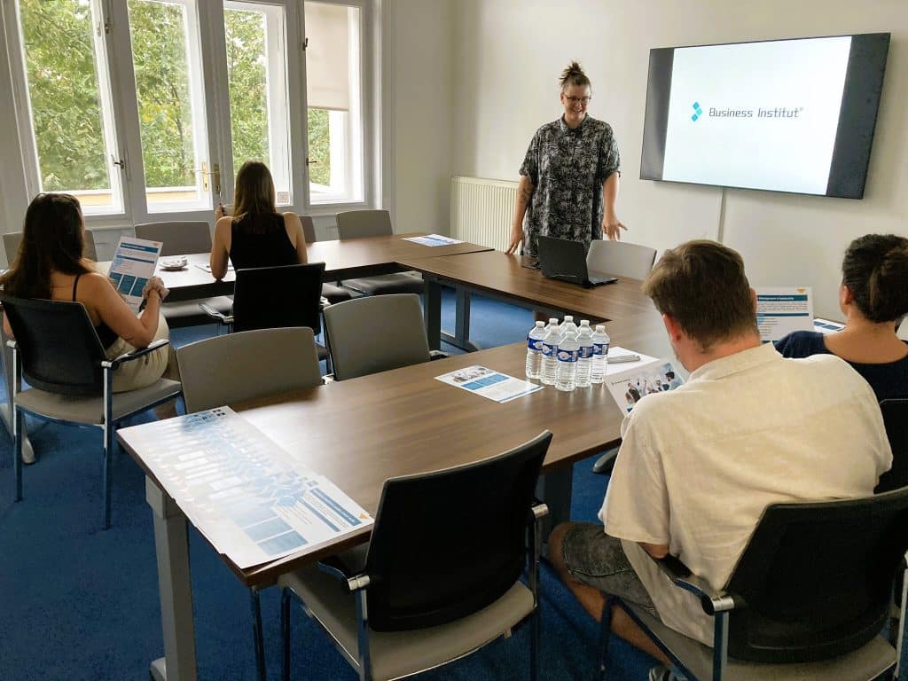 Den otevřených dveří na&nbsp;Business Institutu proběhl dne 13. 9. 2023 - galerie