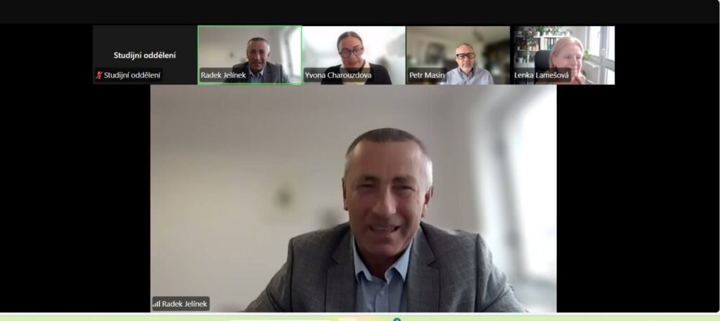 obhajoby online rijen 2026 2 | Srdečne gratulujeme našim novým absolventom programov BBA, DBA a MBA!